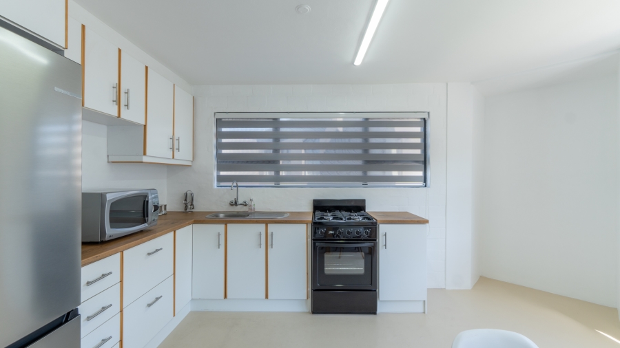 5 Bedroom Property for Sale in Calypso Beach Western Cape